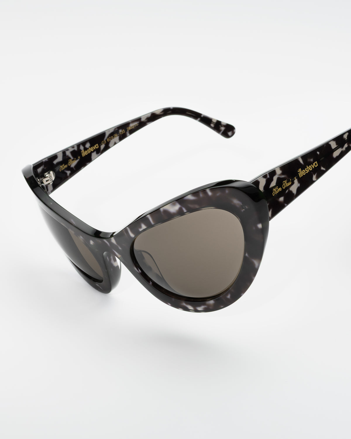 Kim Shui x illesteva -Sunglasses-Charcoal / Grey