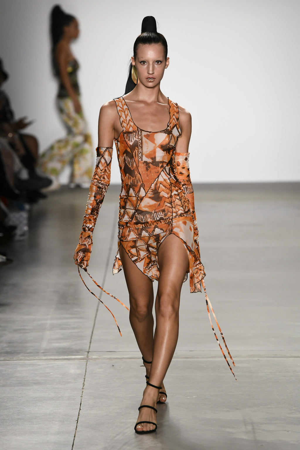 Mesh Print Dress with Gloves